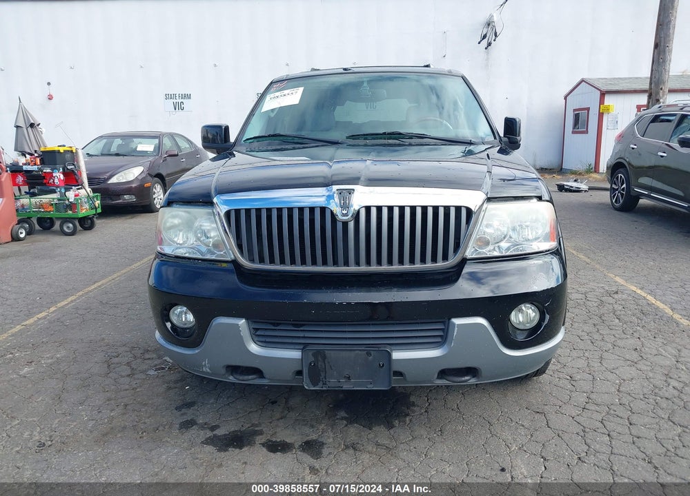 2004 LINCOLN NAVIGATOR VIN: 5LMFU28R14LJ25180