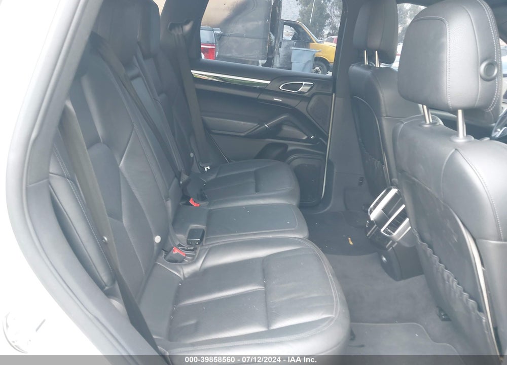 2011 PORSCHE CAYENNE VIN: WP1AA2A21BLA04877