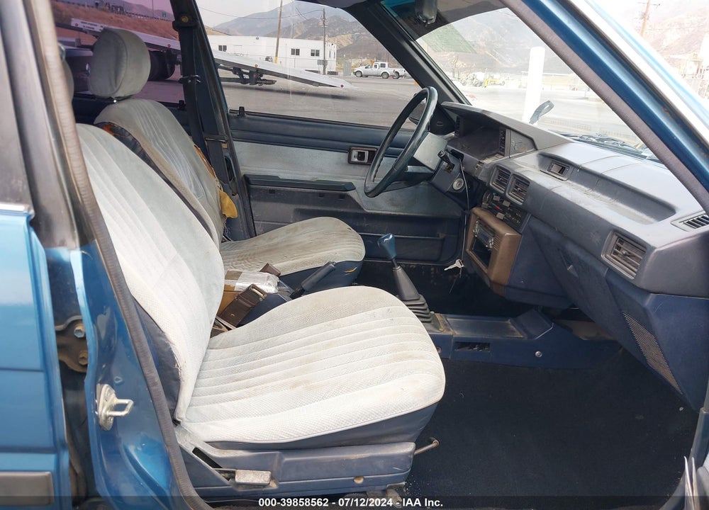 1985 TOYOTA COROLLA LE VIN: JT2AE83E6F3181603