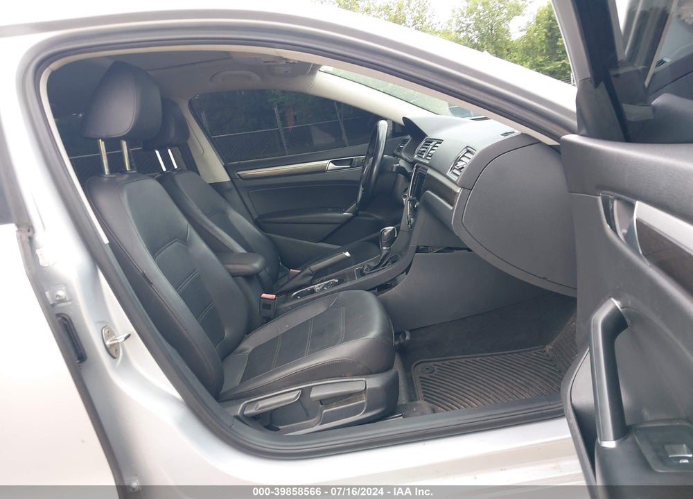 2016 VOLKSWAGEN PASSAT 1.8T SE VIN: 1VWBT7A36GC008644