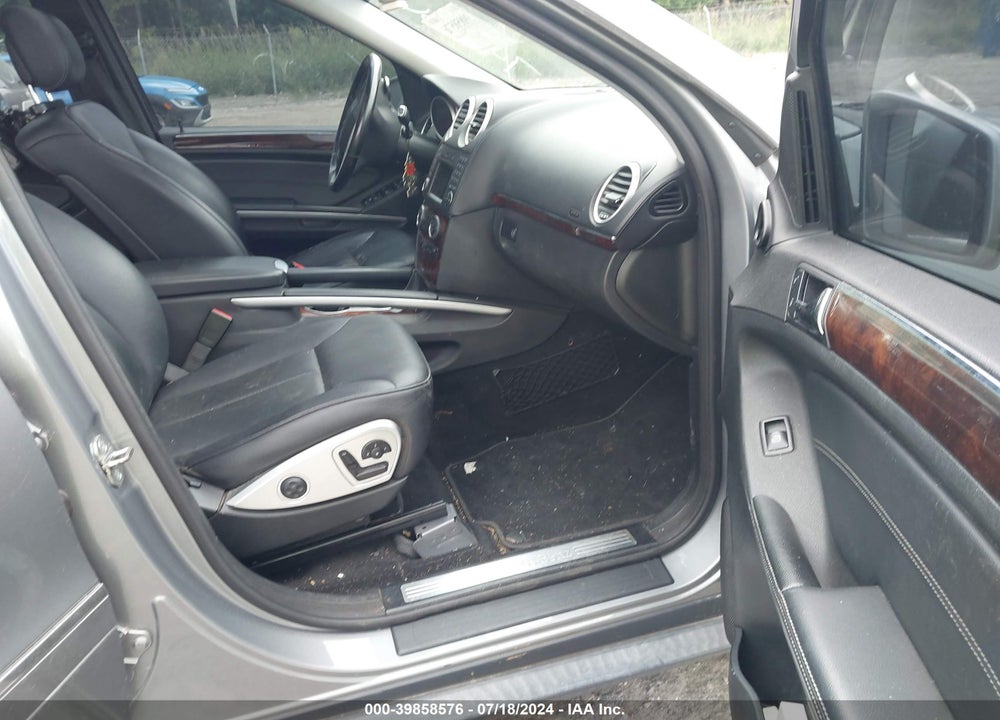 2011 MERCEDES-BENZ GL 450 4MATIC VIN: 4JGBF7BE8BA748366