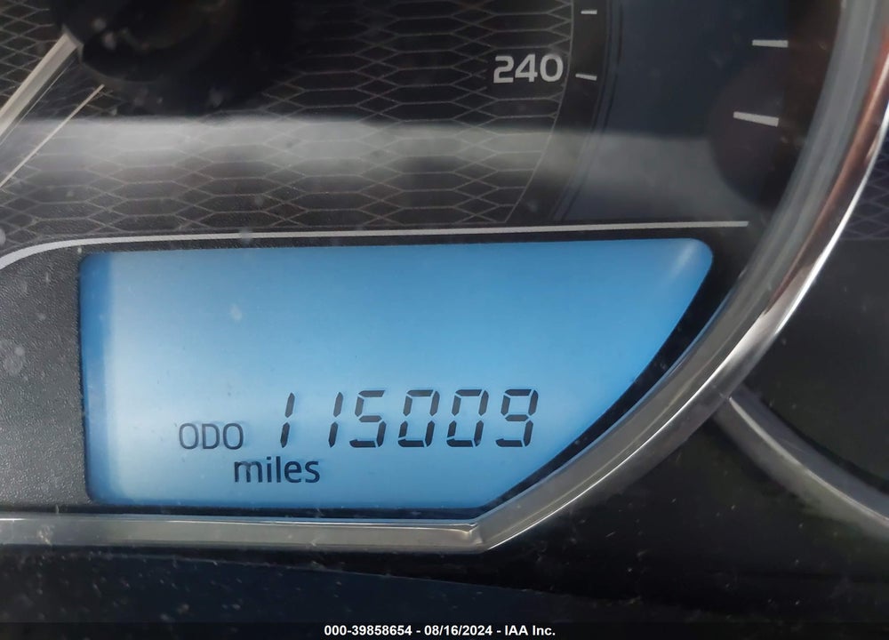 2016 TOYOTA COROLLA LE VIN: 5YFBURHE8GP496375
