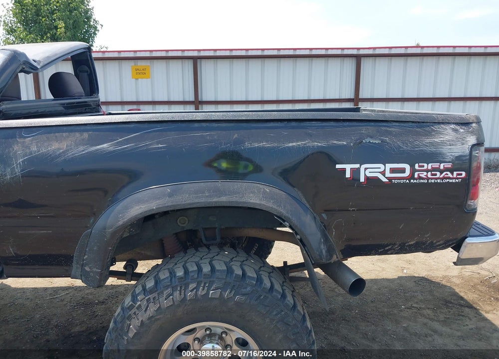 1990 TOYOTA PICKUP 1/2 TON SHT WHEELBASE DLX VIN: JT4RN01P6L7035495