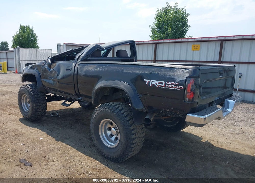 1990 TOYOTA PICKUP 1/2 TON SHT WHEELBASE DLX VIN: JT4RN01P6L7035495