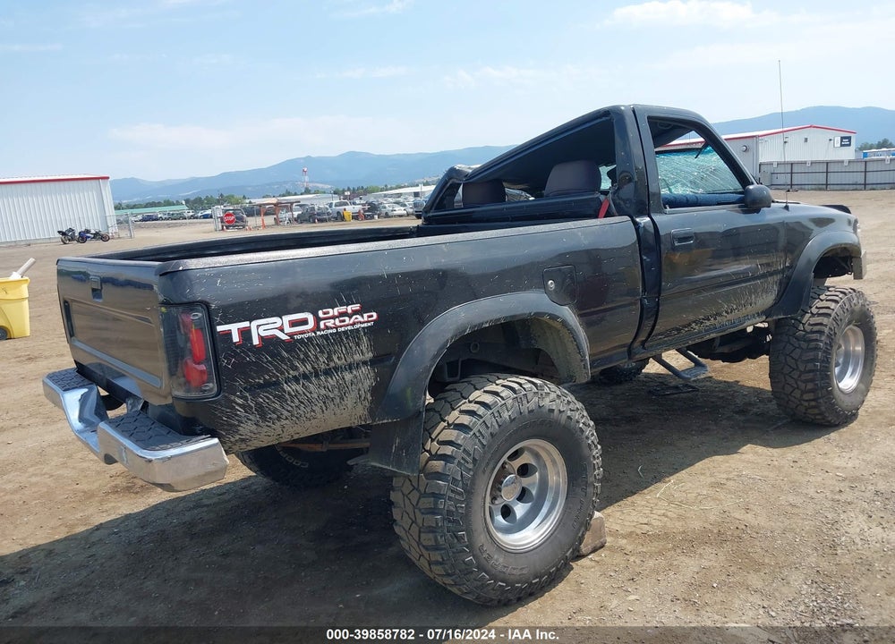 1990 TOYOTA PICKUP 1/2 TON SHT WHEELBASE DLX VIN: JT4RN01P6L7035495