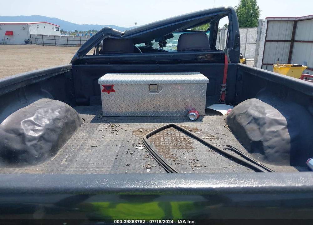 1990 TOYOTA PICKUP 1/2 TON SHT WHEELBASE DLX VIN: JT4RN01P6L7035495