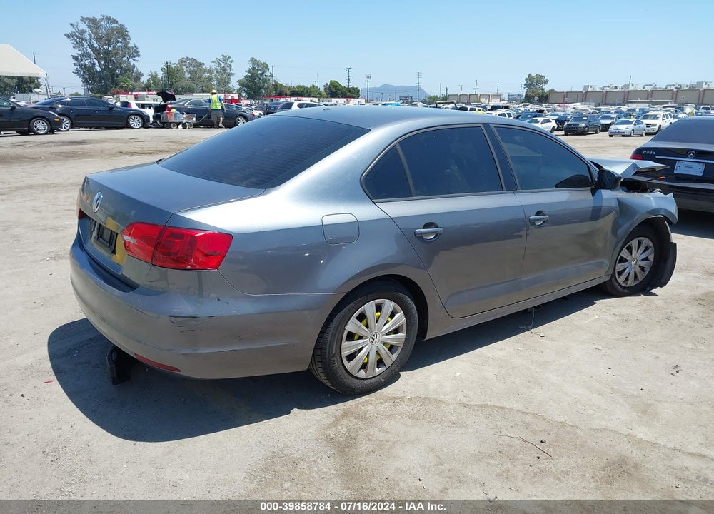 2014 VOLKSWAGEN JETTA VIN: 3VW2K7AJ3EM323821