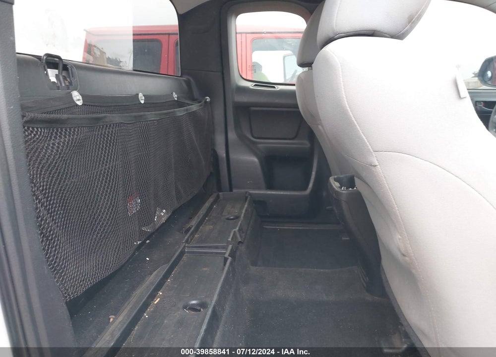 2016 TOYOTA TACOMA SR VIN: 5TFRX5GN8GX062748
