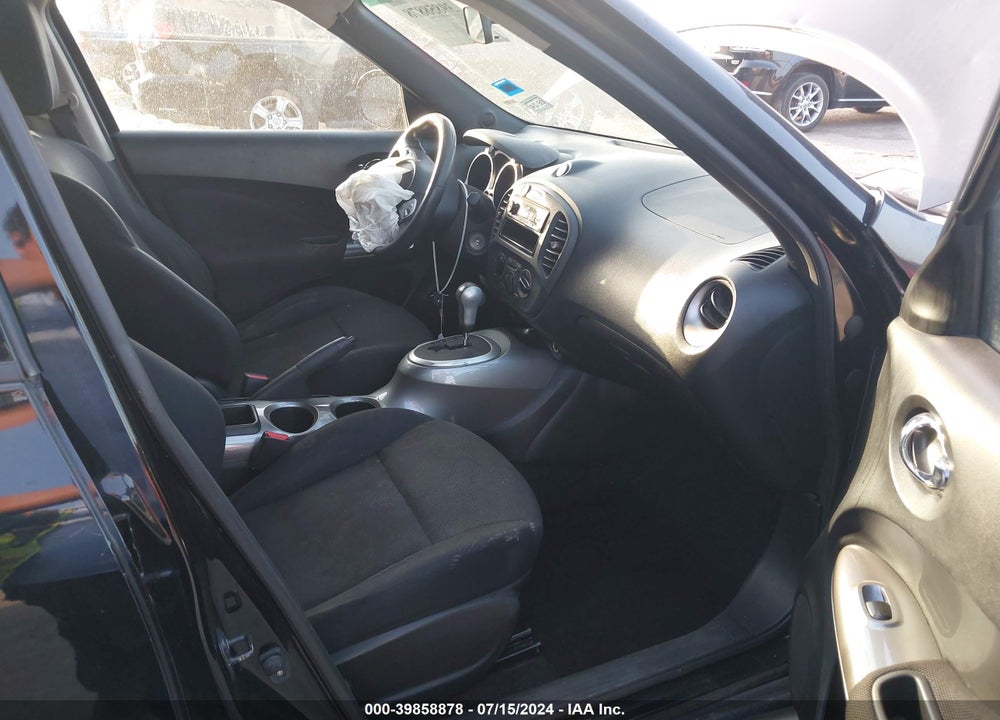 2014 NISSAN JUKE S VIN: JN8AF5MR7ET358781
