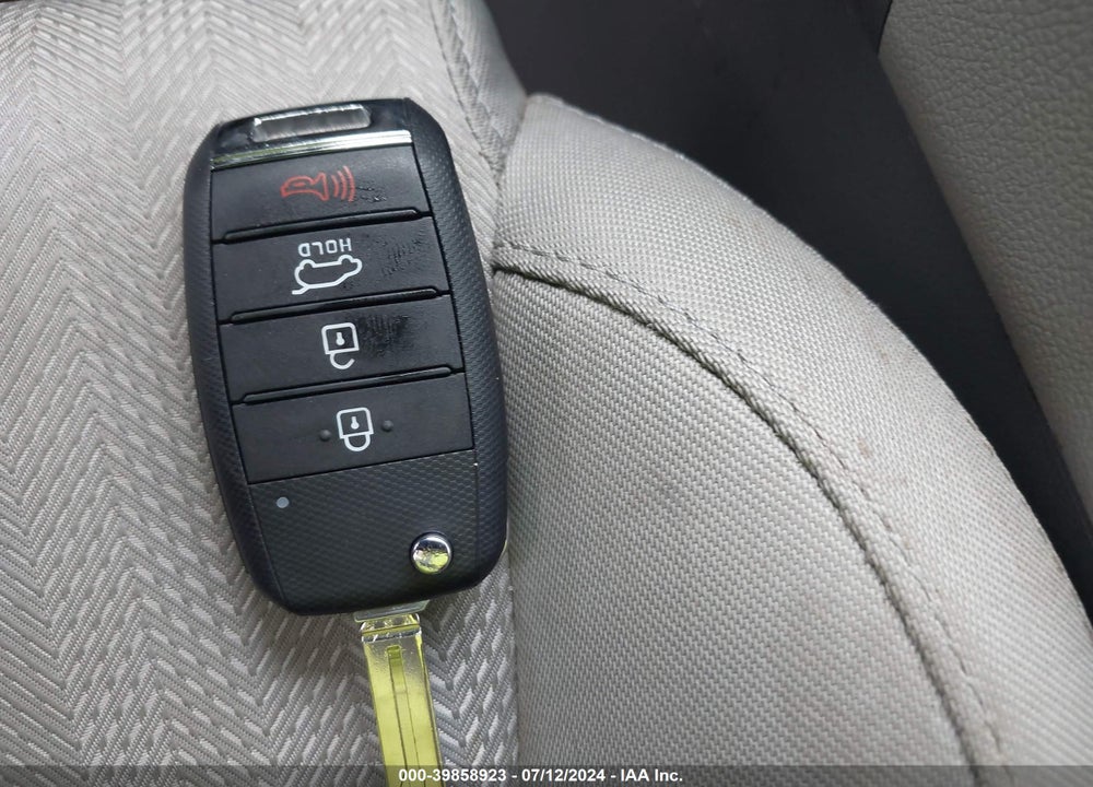 2017 KIA SPORTAGE LX VIN: KNDPM3AC4H7241513