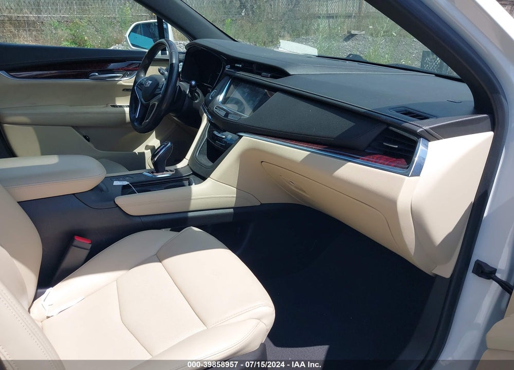 2018 CADILLAC XT5 LUXURY VIN: 1GYKNDRS5JZ199477
