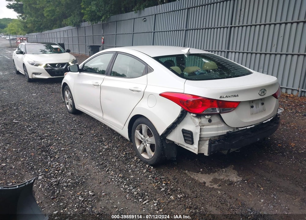 2013 HYUNDAI ELANTRA GLS VIN: 5NPDH4AE6DH156189