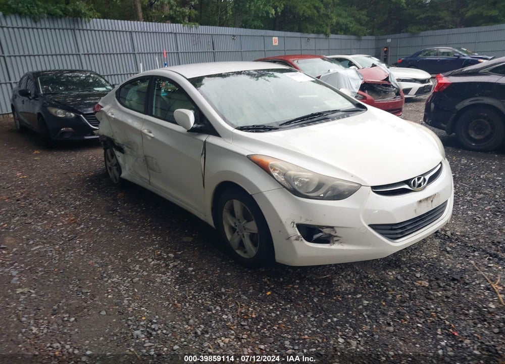 2013 HYUNDAI ELANTRA GLS VIN: 5NPDH4AE6DH156189