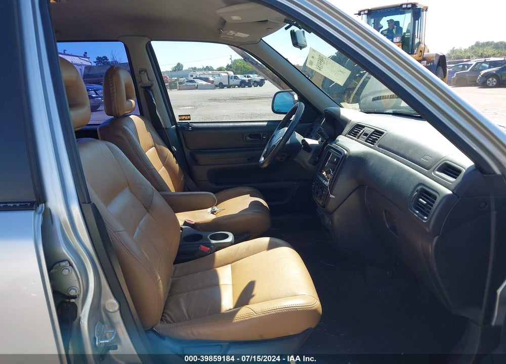 2000 HONDA CR-V LX VIN: JHLRD2842YC000061