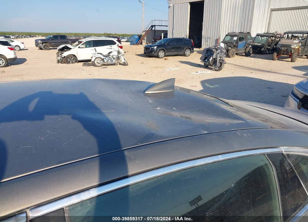 2018 CHEVROLET MALIBU LT VIN: 1G1ZD5ST8JF184840