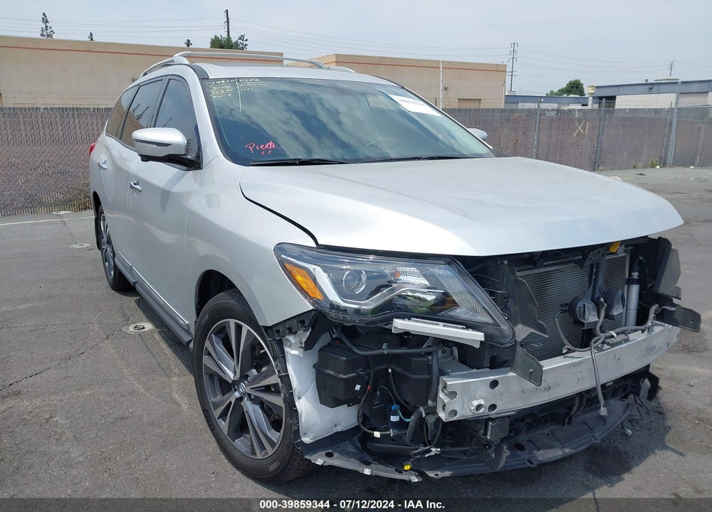 2018 NISSAN PATHFINDER PLATINUM VIN: 5N1DR2MM8JC635690