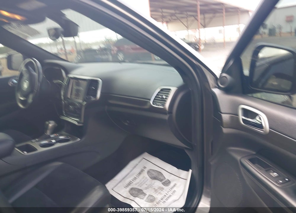 2018 JEEP GRAND CHEROKEE ALTITUDE 4X2 VIN: 1C4RJEAGXJC300576