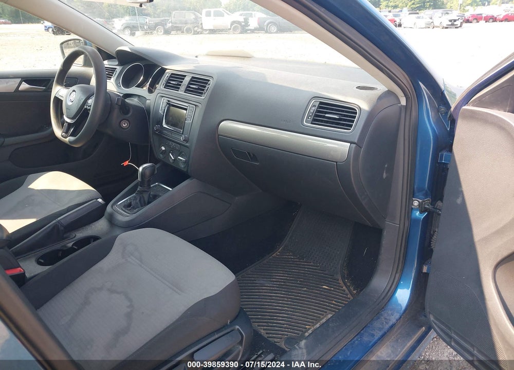 2018 VOLKSWAGEN JETTA 1.4T S VIN: 3VW2B7AJXJM258752