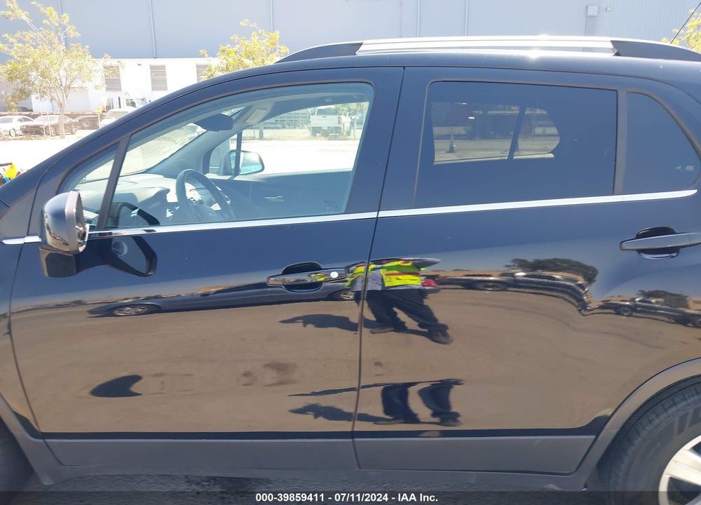 2019 CHEVROLET TRAX LT VIN: 3GNCJLSB5KL119153