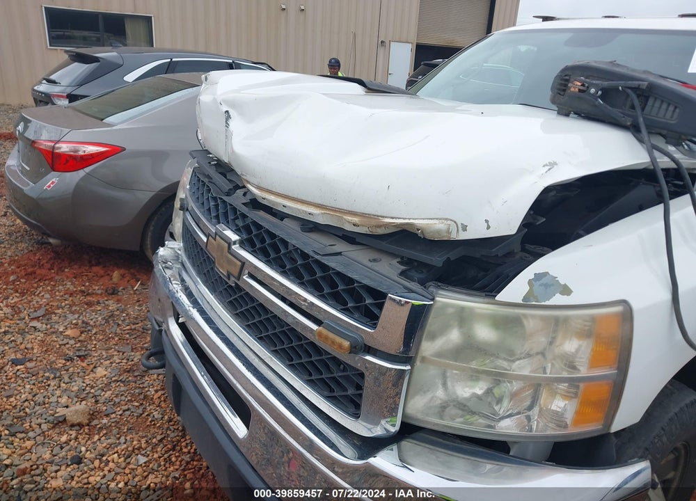 2011 CHEVROLET SILVERADO 2500HD WORK TRUCK VIN: 1GB0CVCG3BF224381