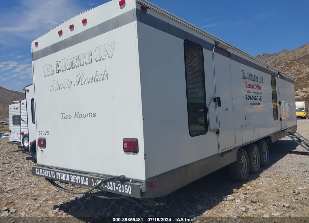 1997 UNIVERSAL TRAILER VIN: 1U9T10U35V1016028