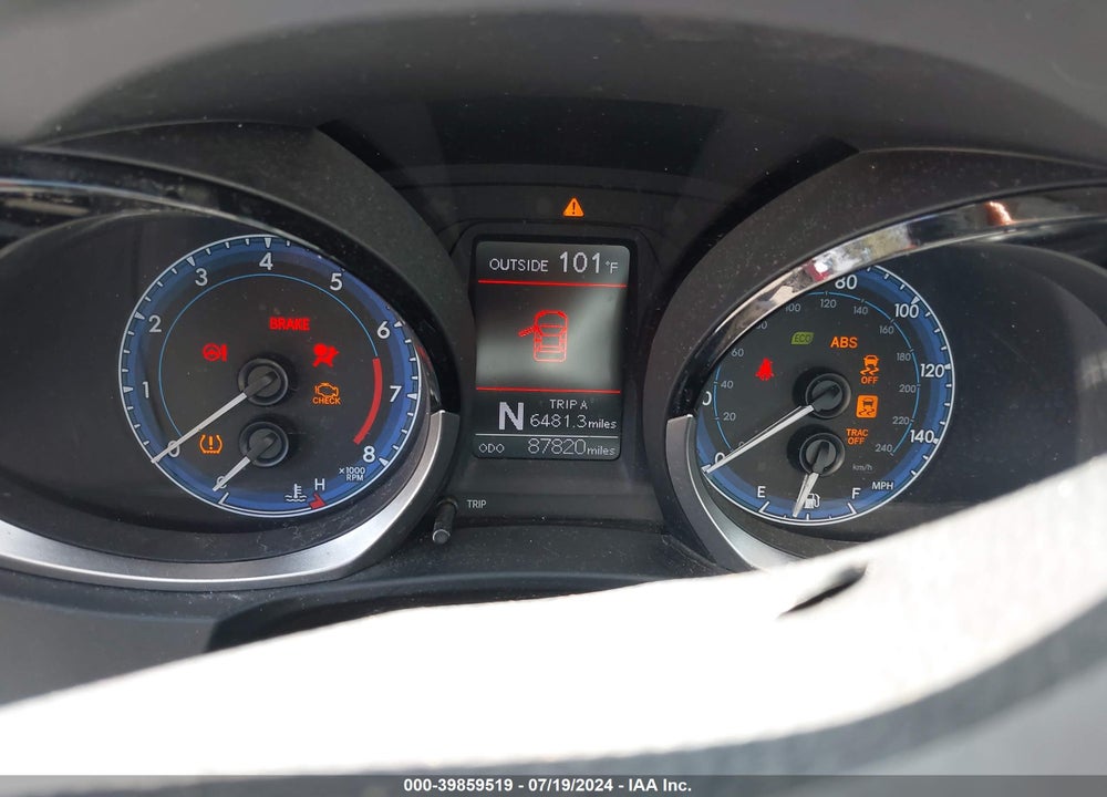 2015 TOYOTA COROLLA S PLUS VIN: 5YFBURHE8FP219465
