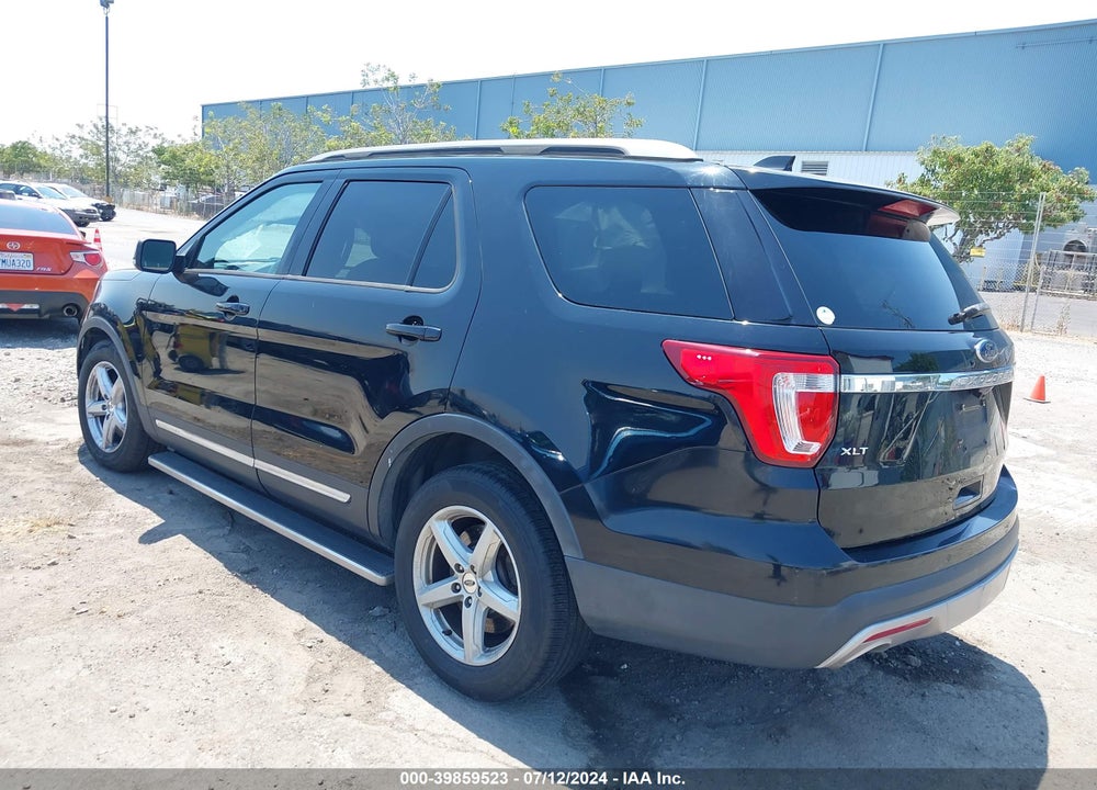 2017 FORD EXPLORER XLT VIN: 1FM5K7D87HGC88557