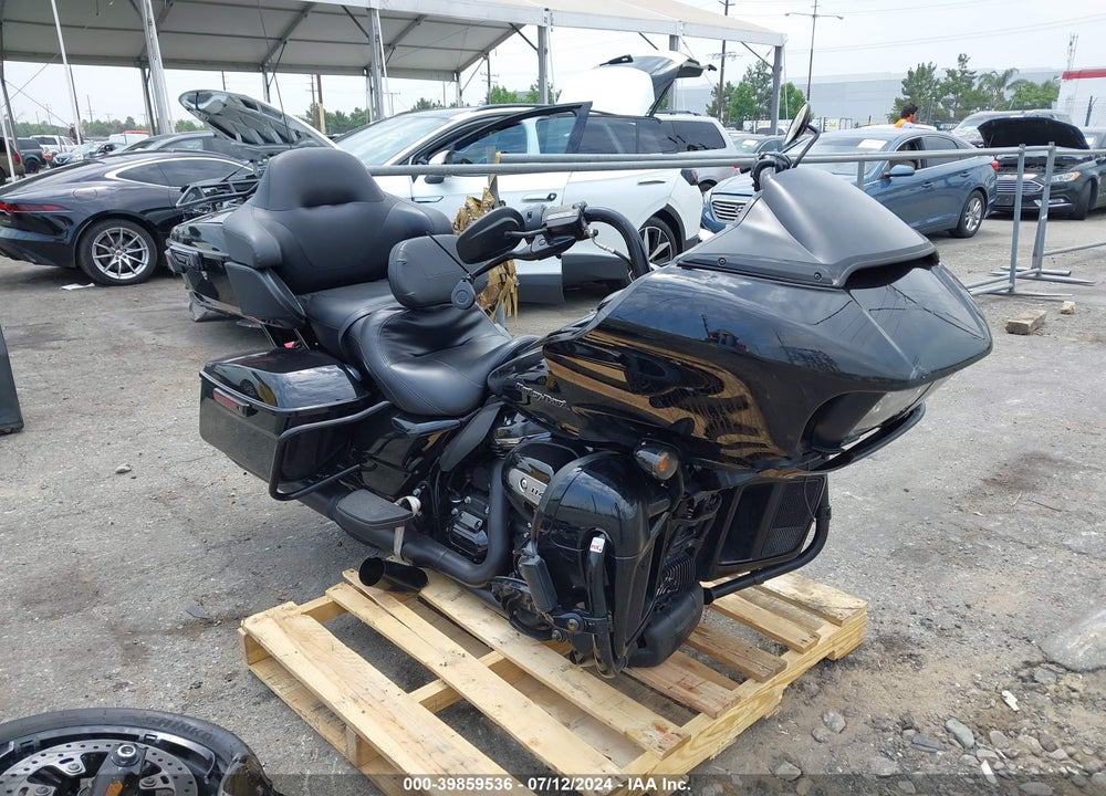 2021 HARLEY-DAVIDSON FLTRK VIN: 1HD1KZF28MB652143