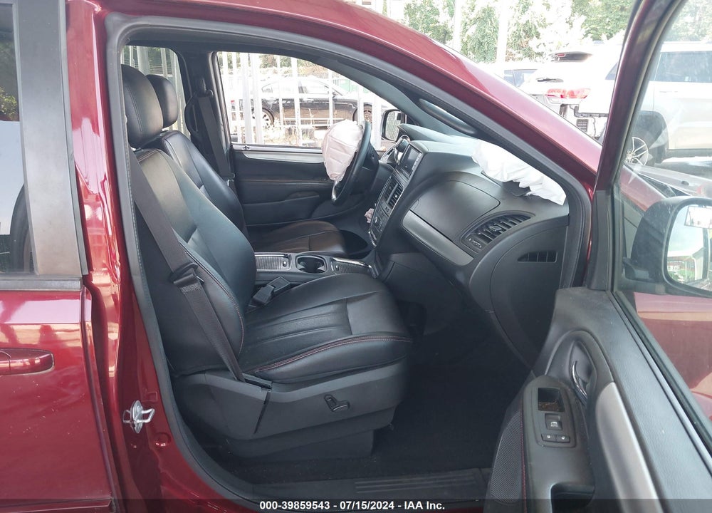 2017 DODGE GRAND CARAVAN GT VIN: 2C4RDGEG0HR858239