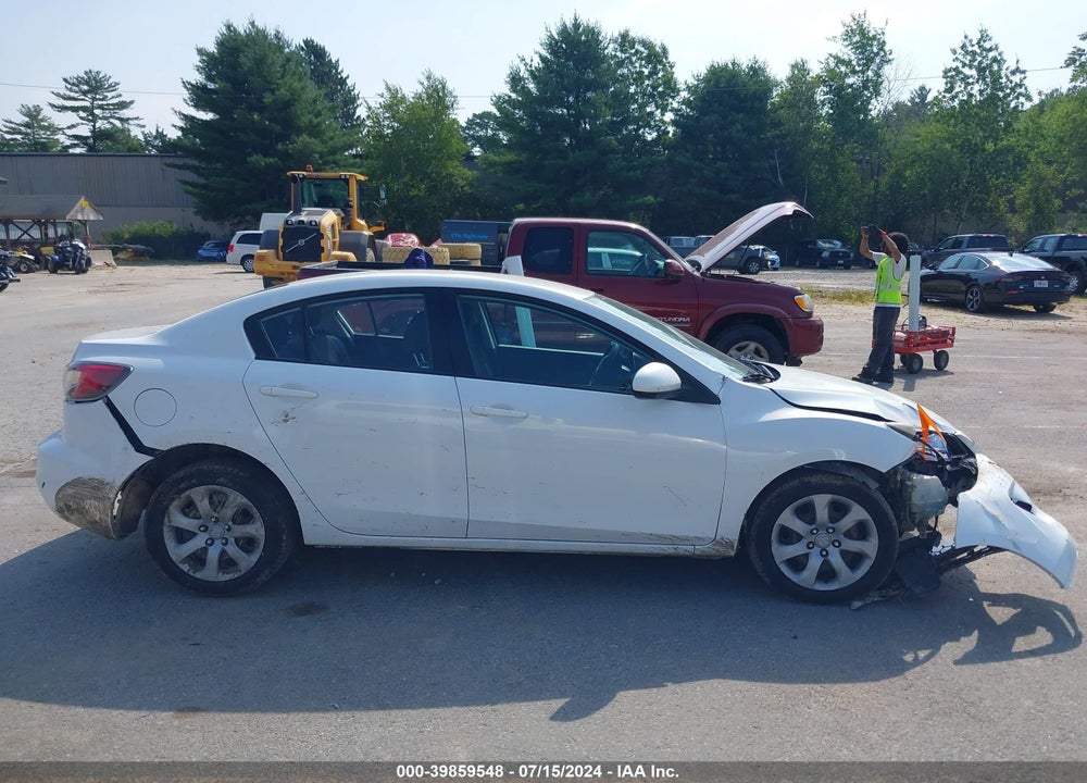 2013 MAZDA 3 I SPORT VIN: JM1BL1UP0D1824397