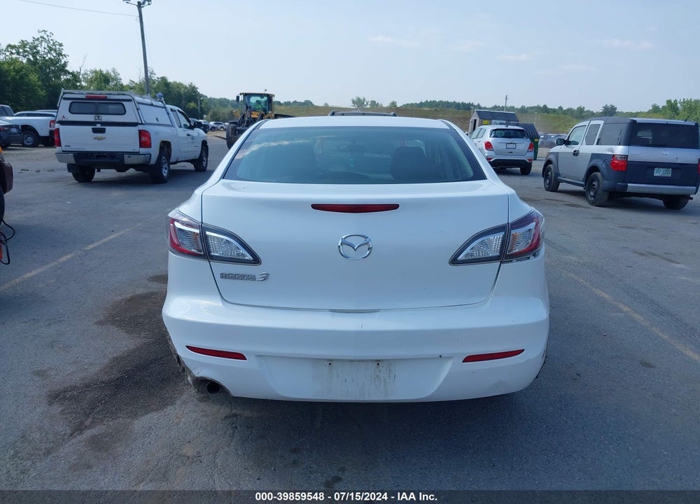 2013 MAZDA 3 I SPORT VIN: JM1BL1UP0D1824397