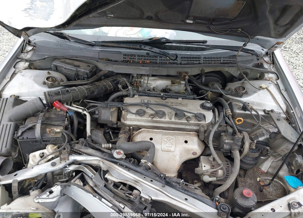 1998 HONDA ACCORD LX VIN: 1HGCG5645WA081629