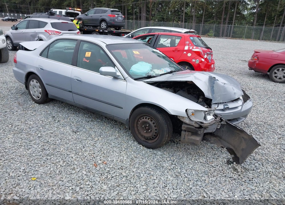 1998 HONDA ACCORD LX VIN: 1HGCG5645WA081629