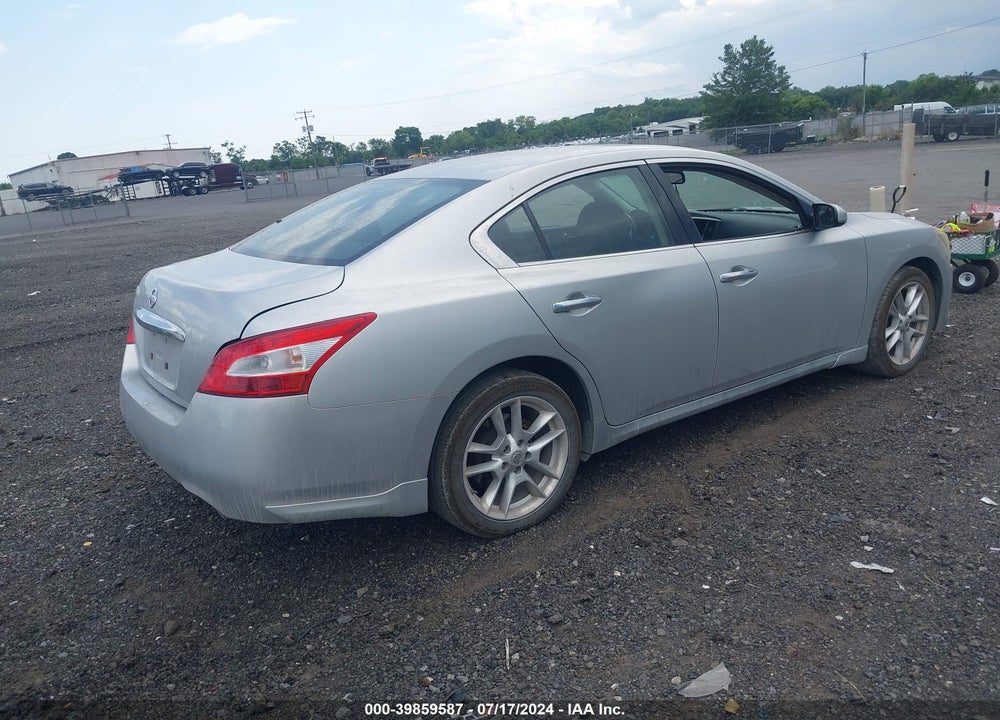 2010 NISSAN MAXIMA 3.5 S VIN: 1N4AA5AP7AC818647