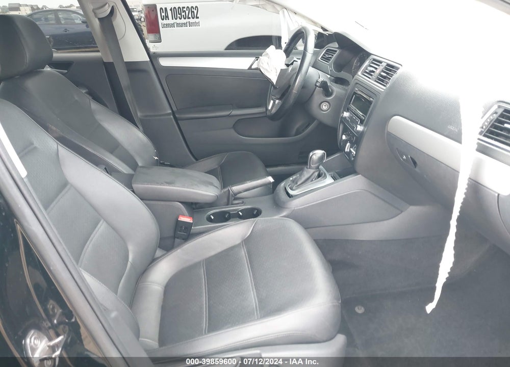 2014 VOLKSWAGEN JETTA 1.8T SE VIN: 3VWD17AJ7EM314485