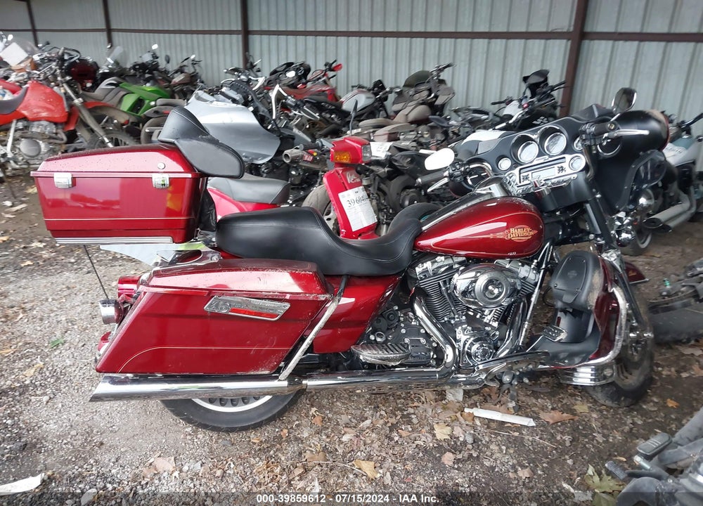 2010 HARLEY-DAVIDSON FLHTC VIN: 1HD1FF419AB643413