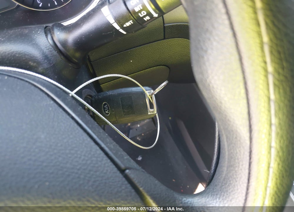 2015 KIA FORTE LX VIN: KNAFX4A66F5427207