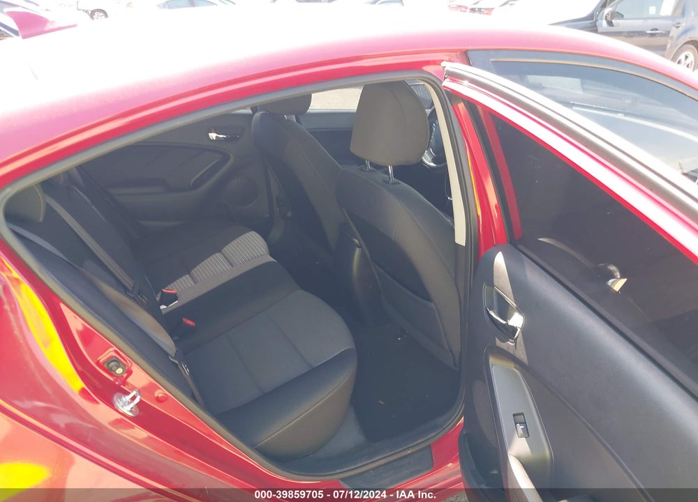 2015 KIA FORTE LX VIN: KNAFX4A66F5427207
