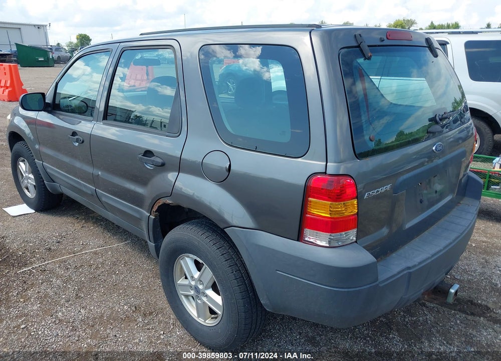 2005 FORD ESCAPE XLS VIN: 1FMYU02Z75DA22155