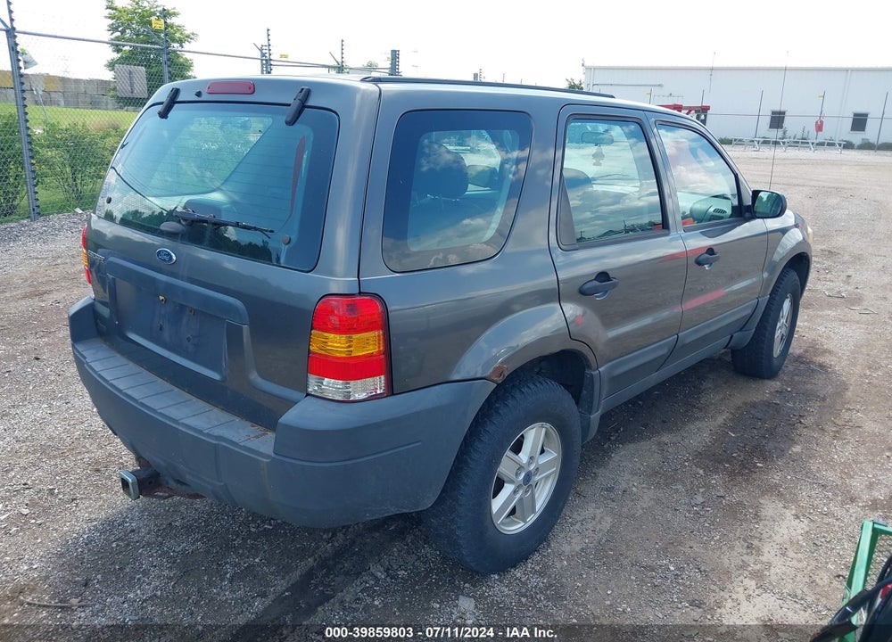 2005 FORD ESCAPE XLS VIN: 1FMYU02Z75DA22155