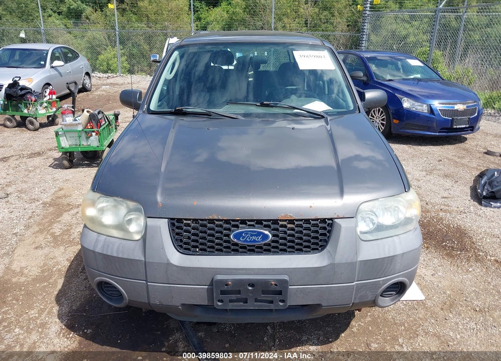 2005 FORD ESCAPE XLS VIN: 1FMYU02Z75DA22155