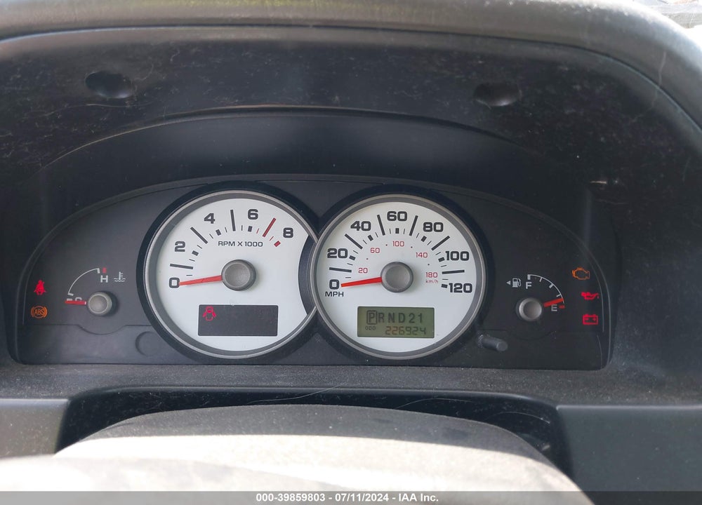 2005 FORD ESCAPE XLS VIN: 1FMYU02Z75DA22155