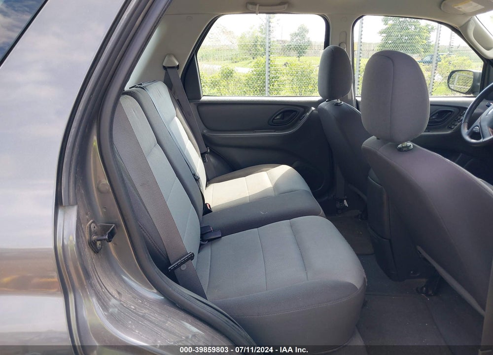 2005 FORD ESCAPE XLS VIN: 1FMYU02Z75DA22155