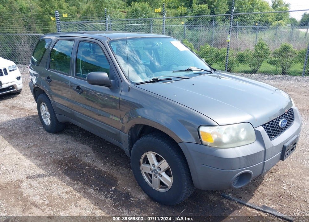 2005 FORD ESCAPE XLS VIN: 1FMYU02Z75DA22155