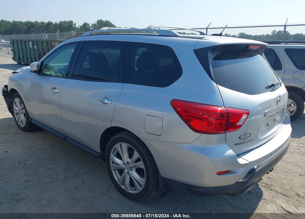2018 NISSAN PATHFINDER SL VIN: 5N1DR2MN7JC650576