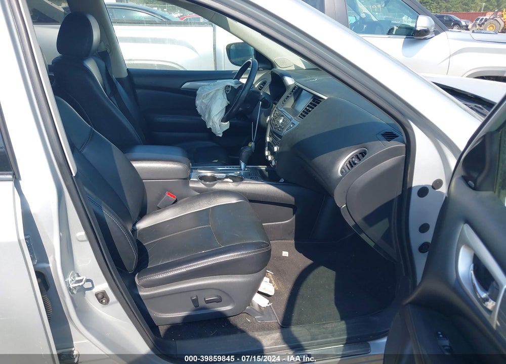 2018 NISSAN PATHFINDER SL VIN: 5N1DR2MN7JC650576