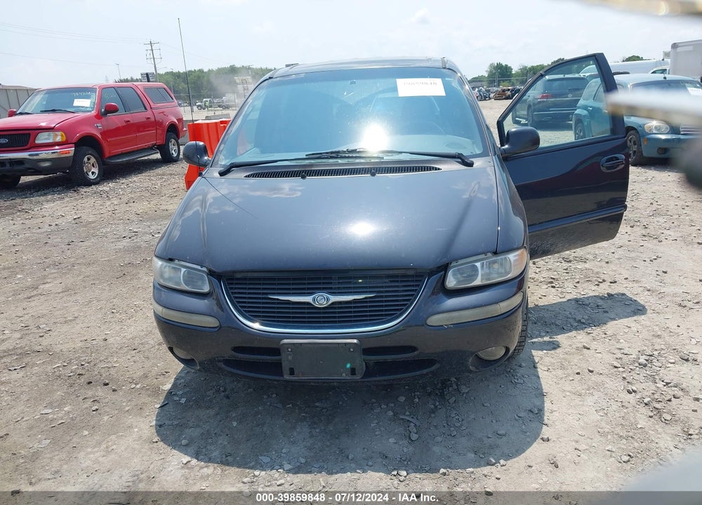 2000 CHRYSLER TOWN & COUNTRY LX VIN: 1C4GP44G2YB548509