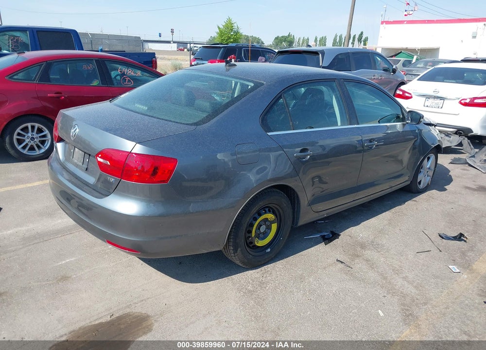 2013 VOLKSWAGEN JETTA 2.0L TDI VIN: 3VW3L7AJ3DM435308
