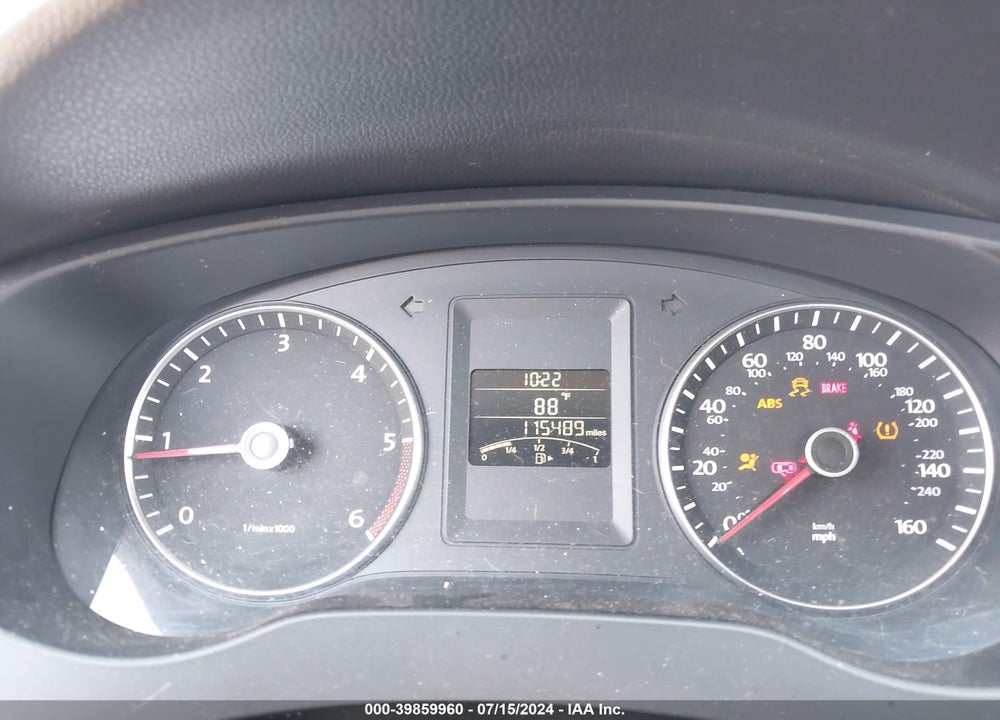 2013 VOLKSWAGEN JETTA 2.0L TDI VIN: 3VW3L7AJ3DM435308