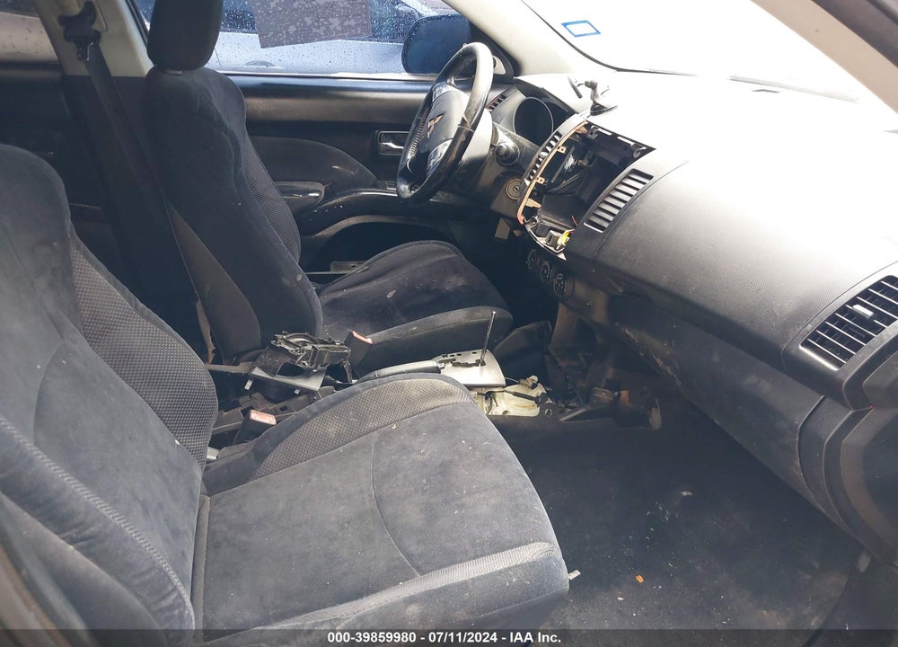 2010 MITSUBISHI OUTLANDER ES VIN: JA4AS2AW7AZ008777
